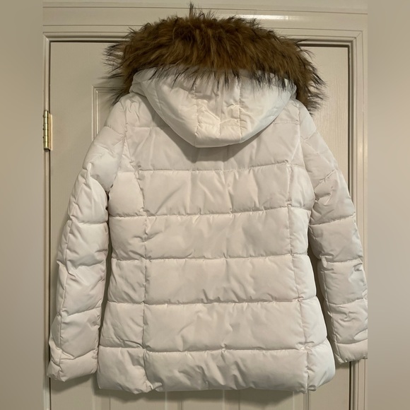 Tommy Hilfiger women’s white puffer hooded faux fur coat medium - Picture 2 of 3